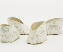 Load image into Gallery viewer, Baby Booties Nut Cup - 12 Booties/Bag  - Party Direct
