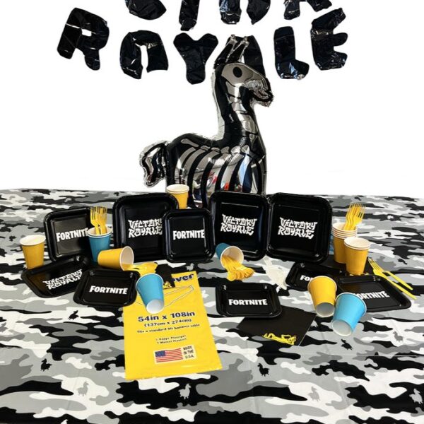 Fortnite Party Deluxe Kit for 8 or 16 Guests