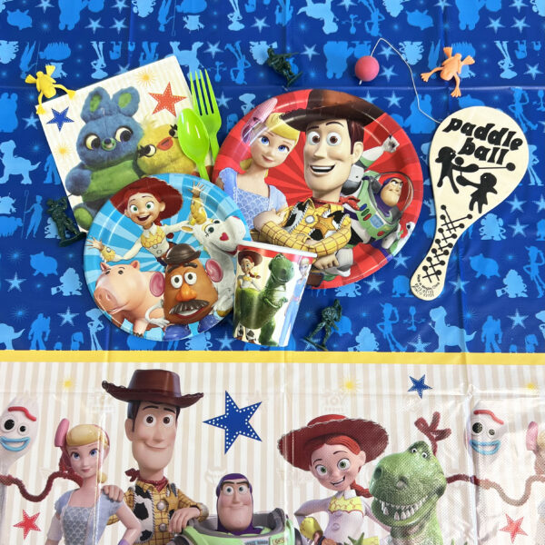 Toy Story 4 9" Dinner Plate - 8 Plates - Image 2