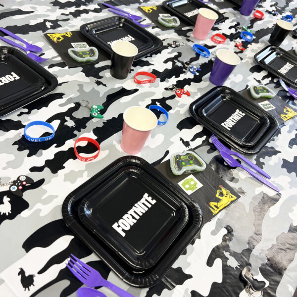 Fortnite Table Cover - 1 Table Cover - Image 4