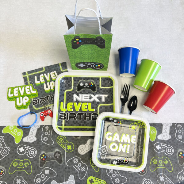 Level Up 9in Plates - 8 Plates or 48 Plates/Case - Image 2