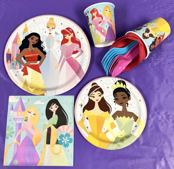 Disney Princess 9in Plates - 8 Plates/Pack or 96 Plates/Unit - Image 2